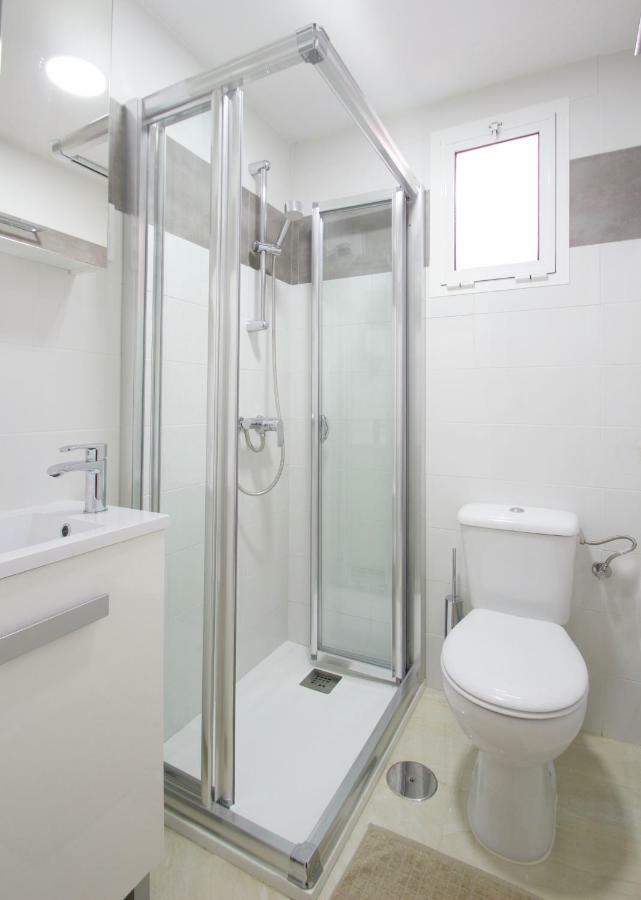 R&E Apartment 托雷莫利诺斯 外观 照片